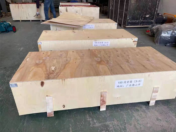 開工啦！發(fā)往佛山XQSSR150羅茨鼓風機 30KW4臺(圖2)